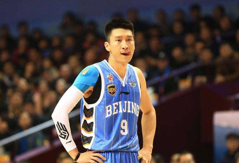 中國(guó)球員孫悅與NBA明星后衛(wèi)的交鋒史，流光溢彩的籃球旅程