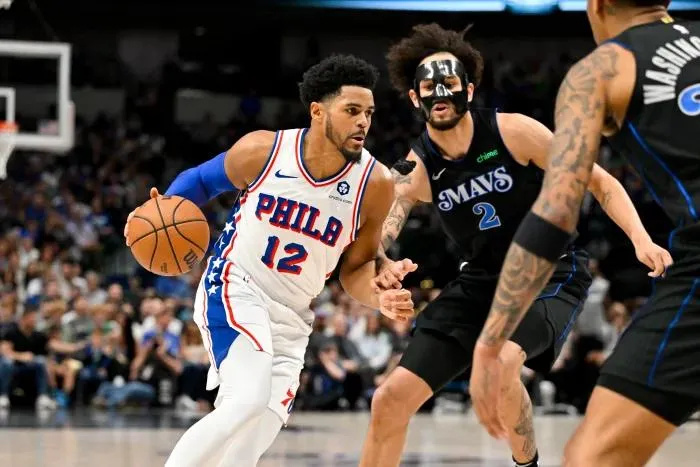 哈里斯特技再現(xiàn)，重回活塞首秀驚艷全場，22分5板3助2斷1帽詮釋昔日榮光