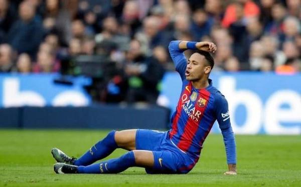 恩里克寄語全體隊員，放下獎杯，為勝利繼續(xù)前行