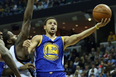 庫(kù)里式三分訓(xùn)練，變態(tài)級(jí)沉浸式體驗(yàn)，挑戰(zhàn)籃球巔峰極限