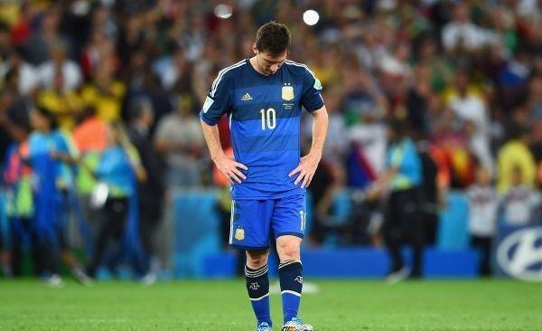 佩奇贊李月汝，場上多面手，三分球技藝超群