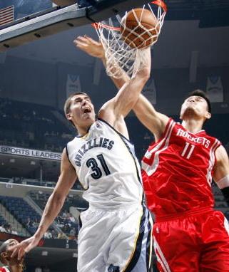 比盧普斯談活塞籃球，爭(zhēng)冠壓力下的新人培養(yǎng)挑戰(zhàn)與米利西奇的潛力時(shí)光