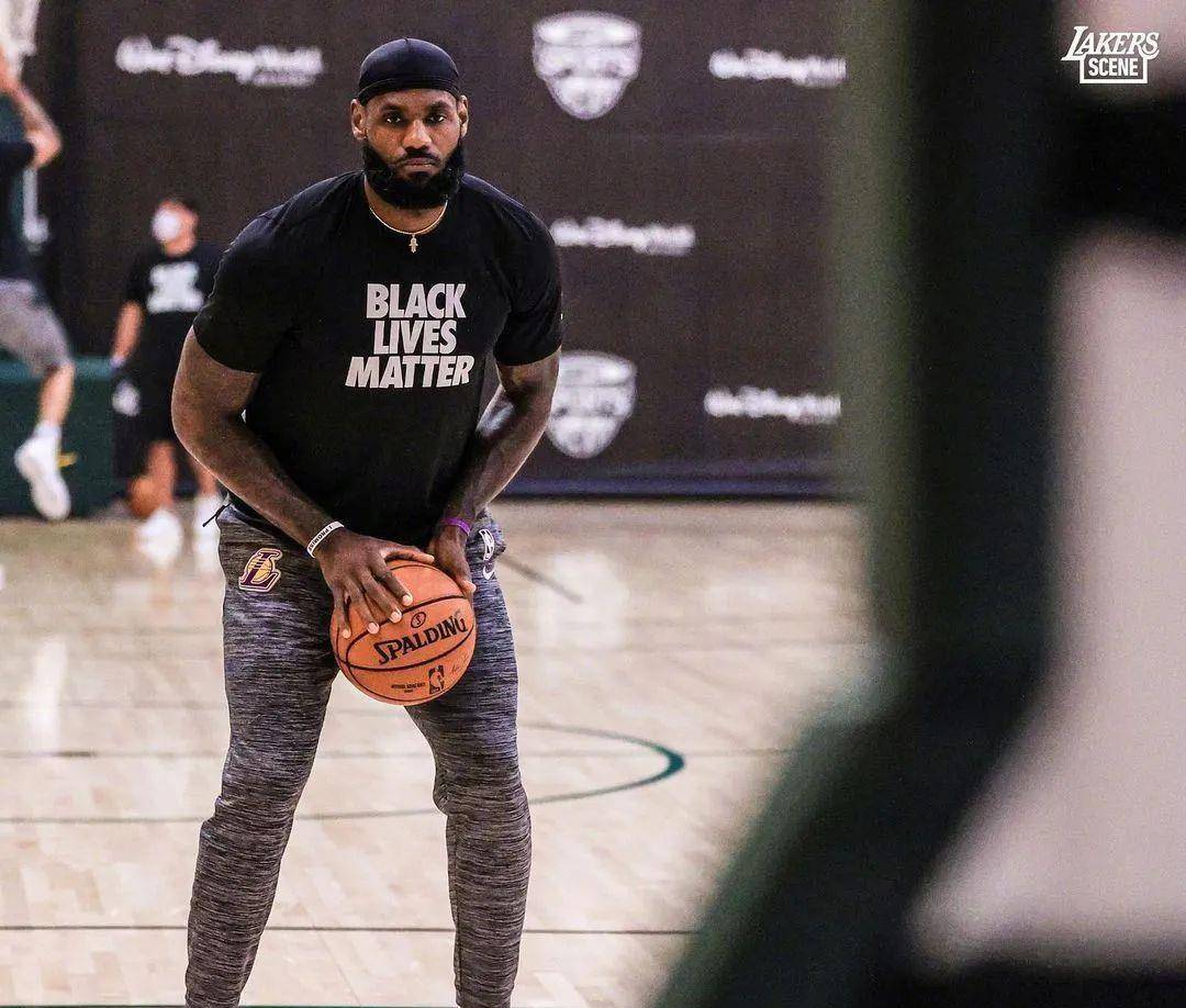 庫茲馬手感冰冷，NBA賽場16中6表現(xiàn)引熱議——外線投籃的困境與挑戰(zhàn)