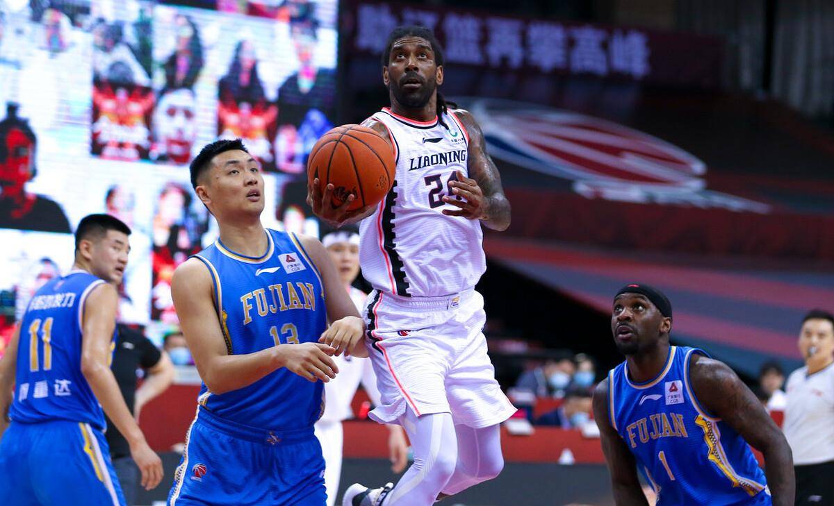 CBA重磅交易達(dá)成，遼籃2換1引進(jìn)頂級鋒線，楊鳴欲打破爭冠格局