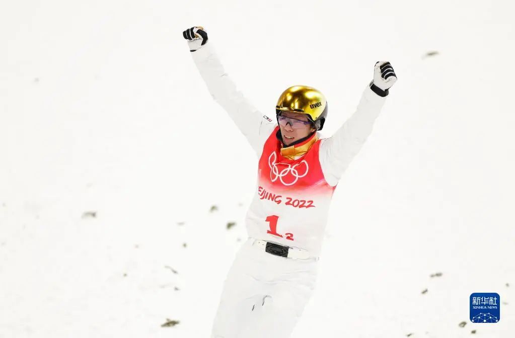 韋世豪替補登場，靈性閃耀NBA賽場——絲滑單車與妙傳隊友的遺憾瞬間回顧