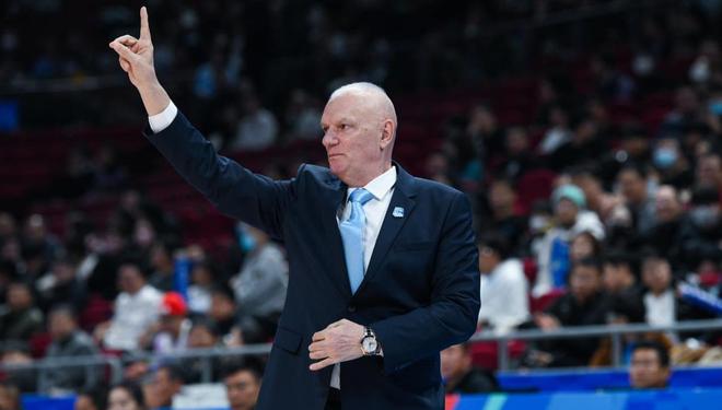 小基恩與萊奧，多年友情鑄就音樂傳奇，共鑄籃球與音樂的雙面人生