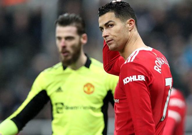 瘋狂的阿莫林！引援逼近四億，鎖定巴萊巴和多納魯馬，曼聯(lián)歐戰(zhàn)雄心勃勃