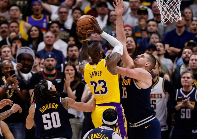 建議，NBA球隊面臨挑戰(zhàn)，陣容厚度不足導(dǎo)致一年起伏不定——于根偉的見解