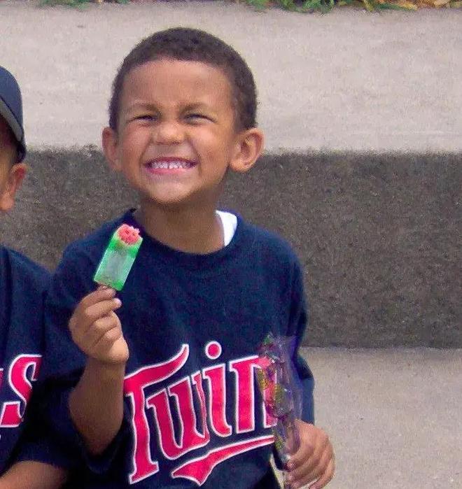 父親捅人被抓背后的陰影，聚焦杰倫與NBA的動態(tài)