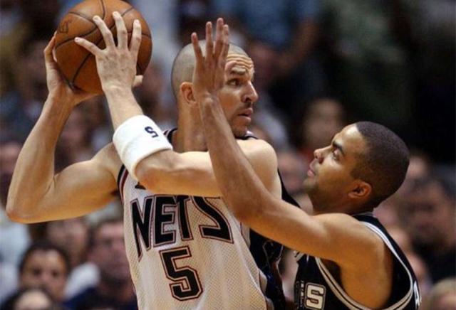 馬刺傳奇再現(xiàn)主場風(fēng)采，帕克與吉諾比利共襄盛舉