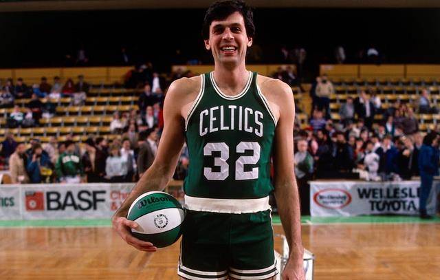 男生必看！NBA球星上廁所背后的故事與細節(jié)揭秘