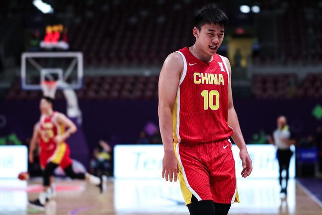 周琦與王俊杰，雙塔閃耀，后衛(wèi)與五號位的突破之道