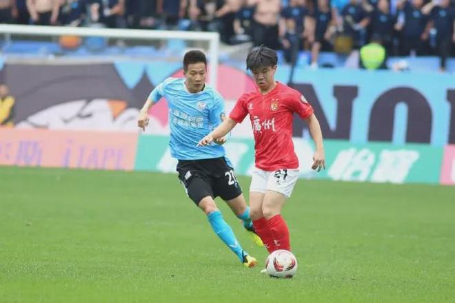 廣州隊(duì)門將霍深坪，還有一場，我們保留沖超希望