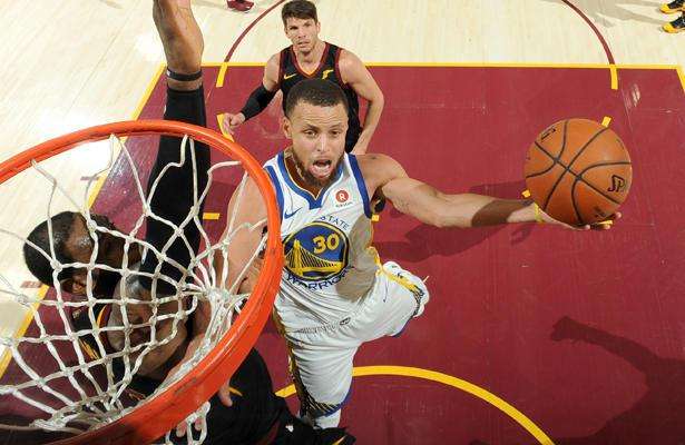 庫里專訪獨(dú)家爆料，杜蘭特榮耀FMVP背后的故事