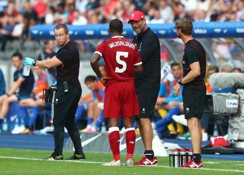 建議，青訓(xùn)新星恩古莫哈遭挖角，切爾西向利物浦索賠巨額費用