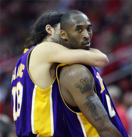 武賈西奇視角下的科比與喬丹，站在同一座高山的最頂峰