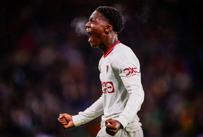 曼聯(lián)追逐拉蒙斯行動背后，奧納納未來不受影響