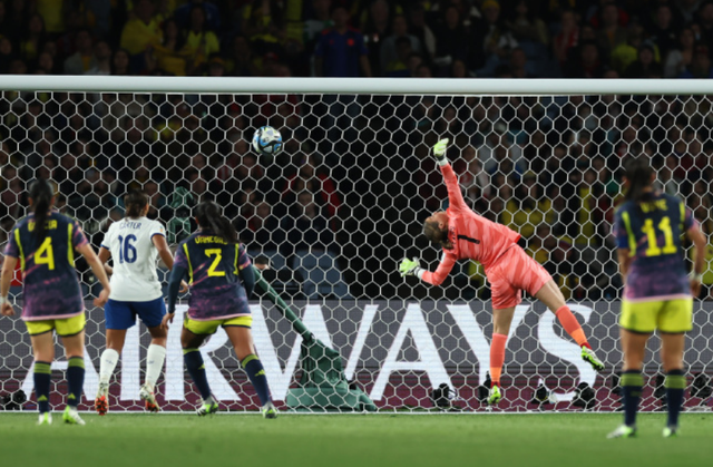 葬送大好局勢(shì)！魏震德比直紅時(shí)刻遭遇戲耍，今日空氣送單刀背后的故事