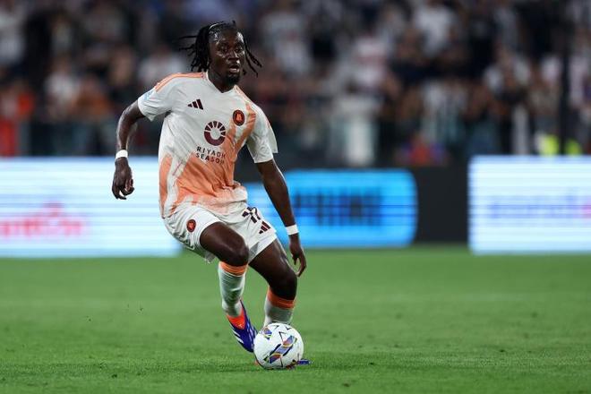 科內(nèi)面臨留隊(duì)困境，財(cái)務(wù)壓力迫使羅馬出售球員，本人留隊(duì)意愿成疑