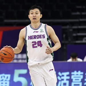 媒體人解析中國男籃，進攻端表現穩(wěn)定，防守端籃板問題亟待改善