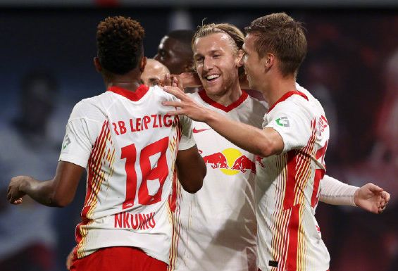 建議，布蘭特表現(xiàn)上下半場反差明顯，球隊被動應(yīng)對難獲全面勝利