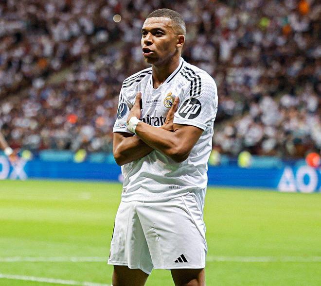 夢回金邊羅，利雅得勝利發(fā)布新季第三球衣，致敬經(jīng)典皇馬風(fēng)采