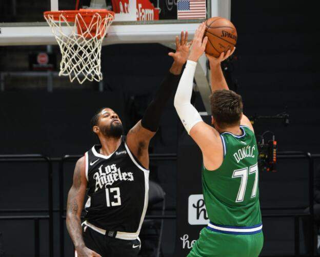 馬雷斯卡詹姆斯與主帥隊長打成一片，團隊凝聚力的勝利