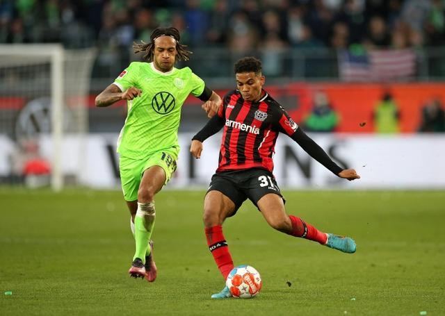 伯恩茅斯與勒沃庫森就阿德利轉(zhuǎn)會展開深入洽談，藥廠標(biāo)價2600萬英鎊