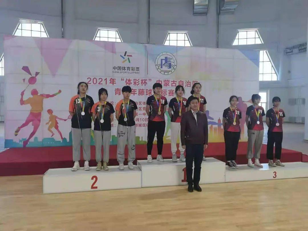 首屆中國青少年高爾夫球精英賽揮拍啟幕，青春熱血點(diǎn)燃綠色賽場