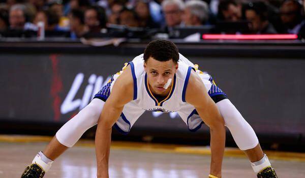 建議，庫里展望新賽季，勇士志在西部前列，穩(wěn)健前行無需最后全力沖刺