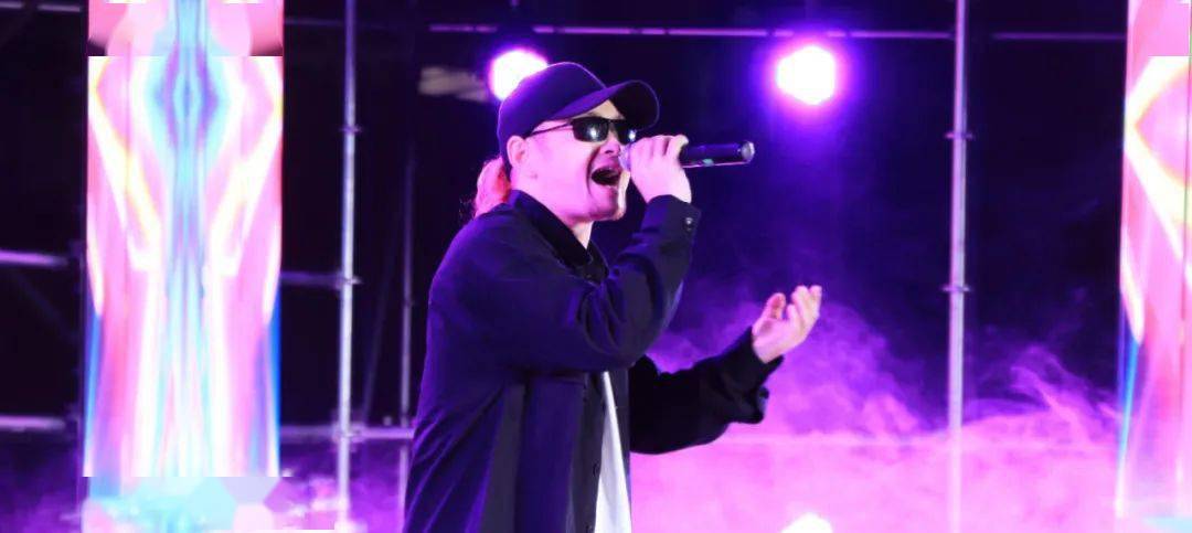 入鄉(xiāng)隨俗！華子花式寵粉魅力大放送，中文魅力不止第一次