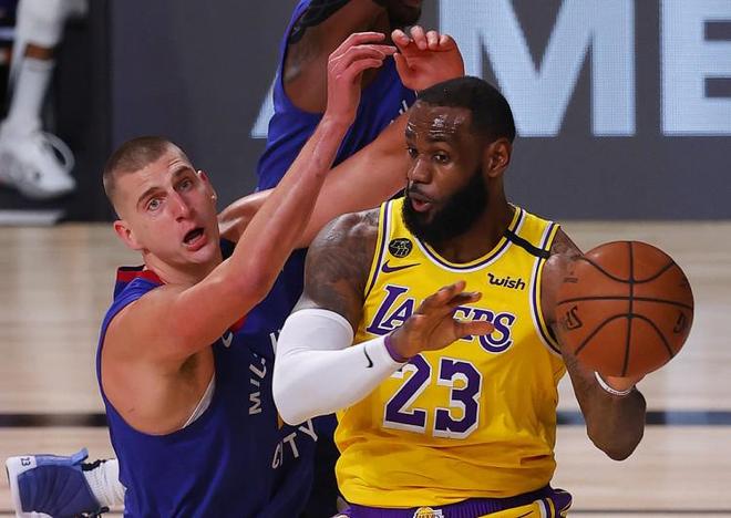 建議，短期內(nèi)湖人交易得到約基奇或字母哥不現(xiàn)實(shí)，現(xiàn)實(shí)與策略考量