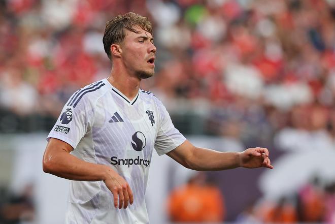 羅馬諾爆料，那不勒斯有意霍伊倫，先租后買(mǎi)策略遭曼聯(lián)600萬(wàn)歐租借費(fèi)考驗(yàn)