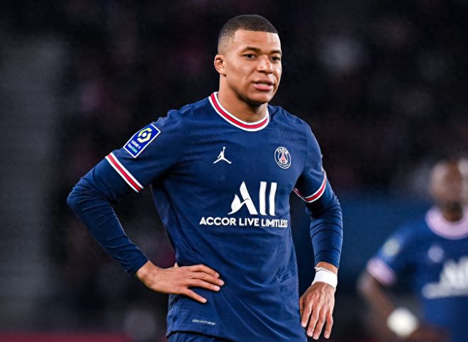 姆巴佩與羅德里戈的深厚情誼，兄弟般的擁抱慶祝時(shí)刻