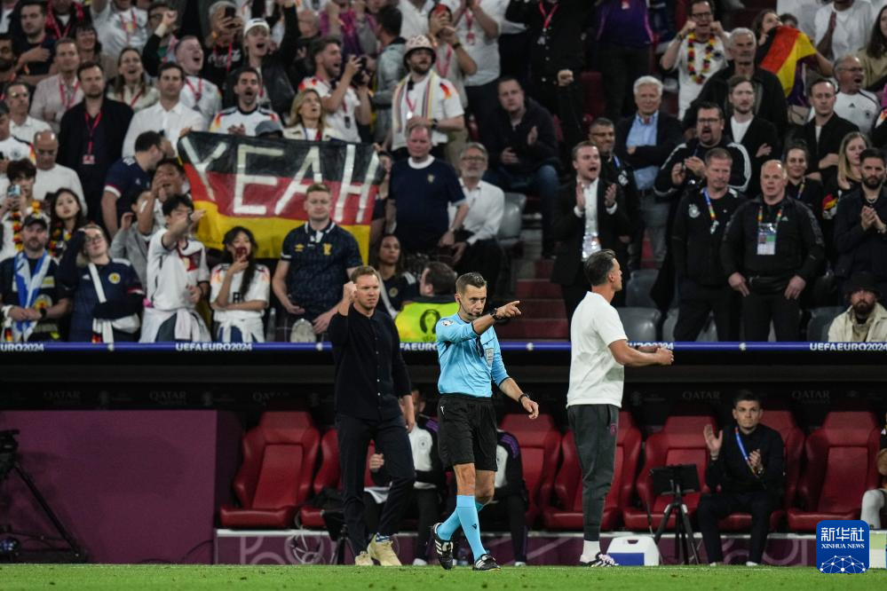 拉菲尼亞閃耀國家德比，首球建功開啟輝煌篇章