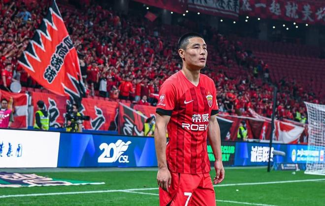 中超聯(lián)賽第28輪焦點戰(zhàn)報，成都蓉城逆襲上海海港，茹薩獨中一球閃耀全場