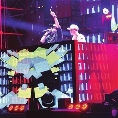 榮耀之夜，常州隊(duì)盧志勇拿下蘇超首勝，哽咽歡呼我們做到了！