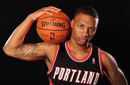 野獸覺醒！國少前鋒魏祥鑫在NBA禁區(qū)的狂野表現(xiàn)