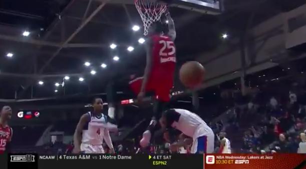 手感火熱！布歇的得分盛宴，18分鐘轟下22分，三分球如雨