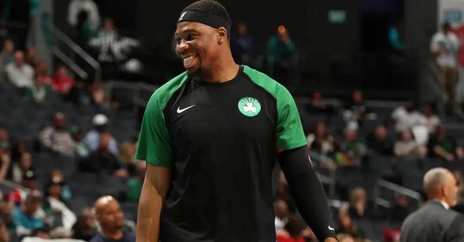 建議，亞布塞萊展現(xiàn)法國隊(duì)長風(fēng)采，國家隊(duì)訓(xùn)練照引熱議