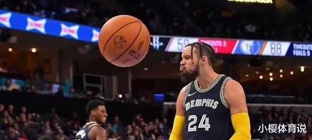 老隊友重逢引發(fā)NBA賽場熱潮！狄龍與貝恩嬉笑打鬧，昔日情誼再現(xiàn)賽場