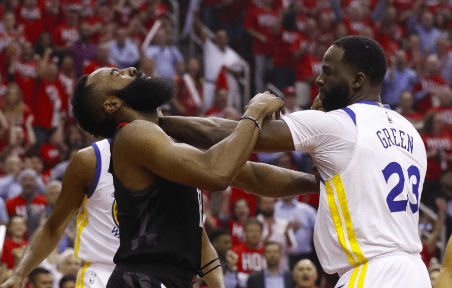 熱線交鋒，格林斯比挑戰(zhàn)曼聯(lián)，NBA風(fēng)格對決點(diǎn)燃足球戰(zhàn)場