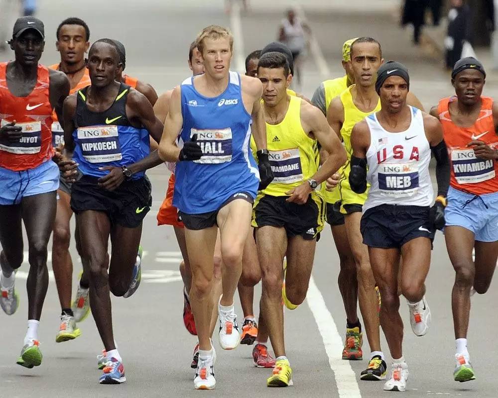 瓜帥談戰(zhàn)術(shù)革新，跑動(dòng)與時(shí)機(jī)并重，馬拉松選手或成籃球新寵？