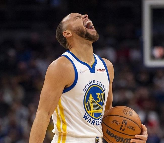 庫(kù)里2K26能力值震撼發(fā)布，三分99，中投91，控球97，NBA傳奇射手再度升級(jí)