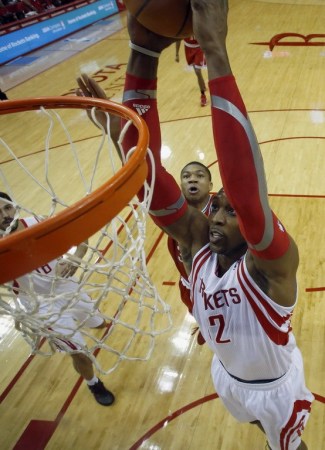 蓋帽盛宴，隔扣狂歡，瓊斯展現(xiàn)精彩集錦——NBA球迷期待的新焦點(diǎn)