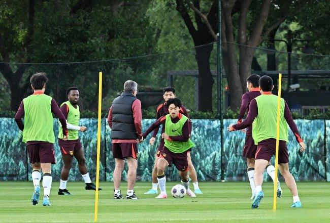 U22國(guó)足補(bǔ)招胡荷韜迎戰(zhàn)澳洲二隊(duì)，挑戰(zhàn)與機(jī)遇并存