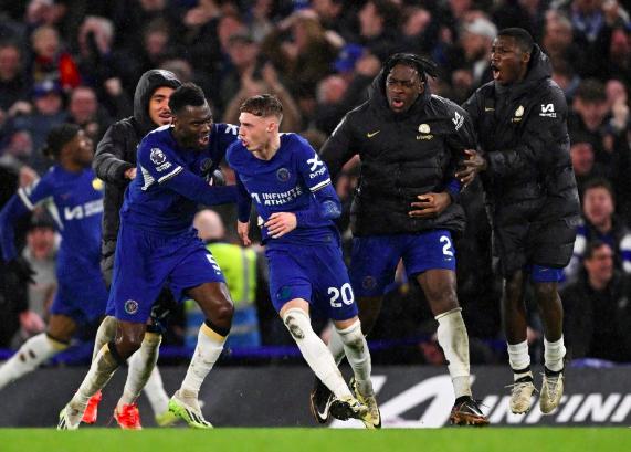 帕爾默傷情牽動(dòng)切爾西心弦，拉維亞歸來(lái)助力藍(lán)軍備戰(zhàn)