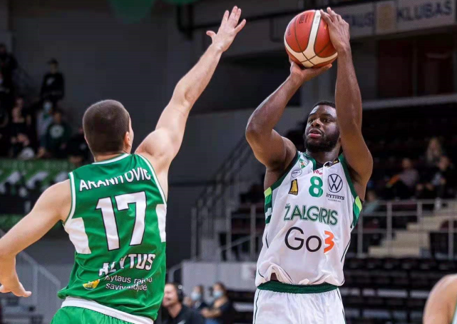 時隔六年，NBA再迎中國球員閃耀賽場