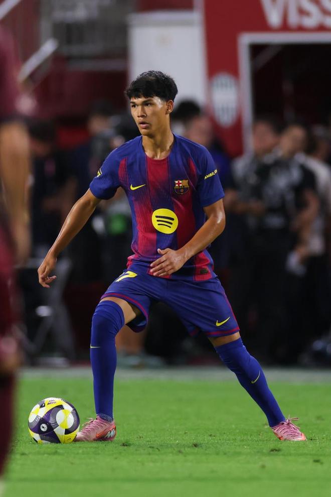 青春對決，巴薩U19迎戰(zhàn)弗拉門戈U20，國際青年杯賽場上的激情碰撞