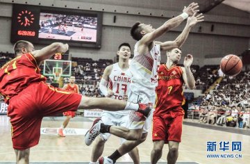 林書豪，籃球訓(xùn)練營中的亞洲文化分享與教球之路的無限潛力